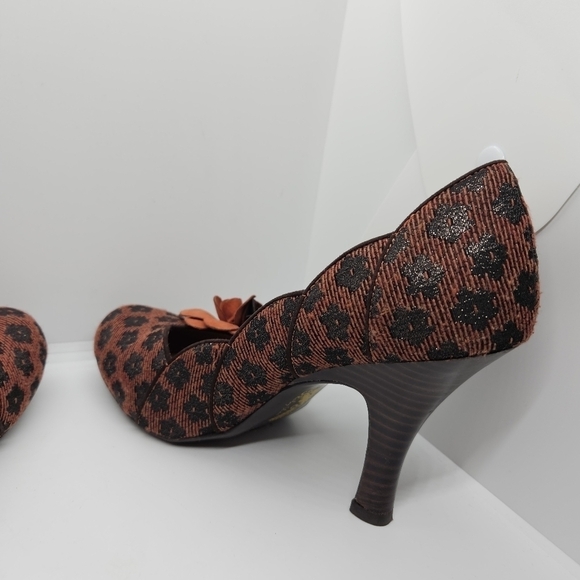 Ruby Shoo retro orange pumps with flower pattern and detail UK 7 EU 40 US 9 - Picture 8 of 11